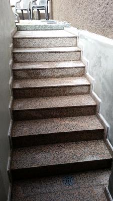 Natursteine und Fliesen