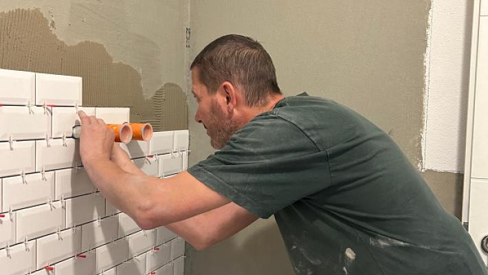 Zoltan Kis-Marton Fliesenleger