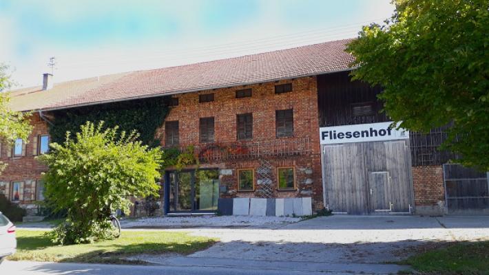 Fliesenhof Rosenheim - Schwarzenböck FMA GmbH