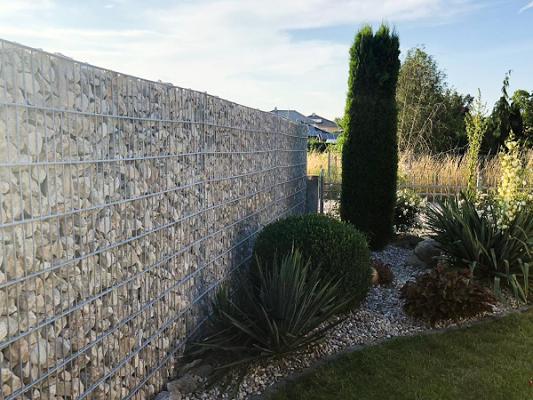 Dienstleister Neumann - Hausmeister, Fliesenleger, Gärtner und mehr in Pocking