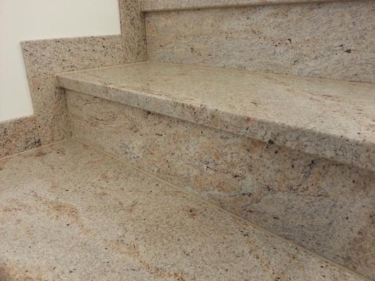 Moser Naturstein & Fliesen GmbH & Co. KG