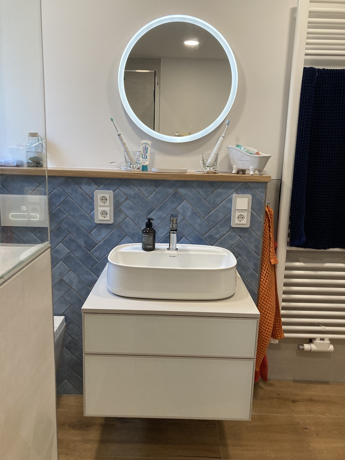 682d8b3d2f518