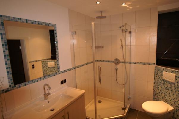 Fliesendesign Strott
