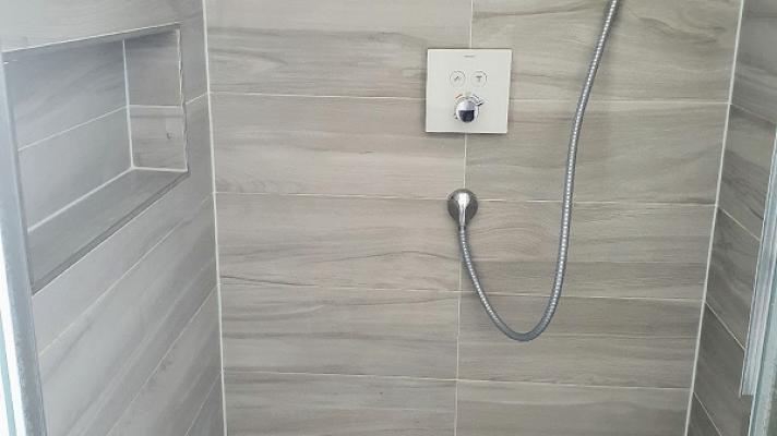 Fliesenleger Ilia Bani