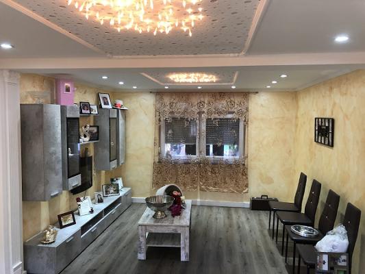 FLIESEN V.SCHIPOR RENOVIERUNG