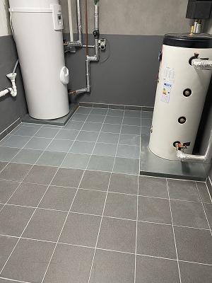 / Fliesen verlegen KSF Expert Bau- & Bodentechnik/Kugelstrahlen