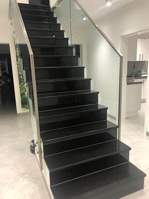 Zerrera Naturstein & Fliesen