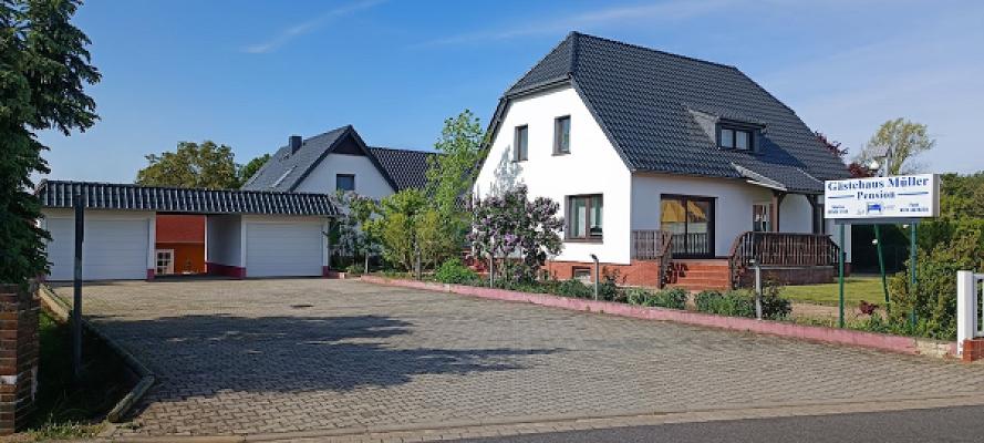 Pension "Gästehaus Müller" , Fliesenleger