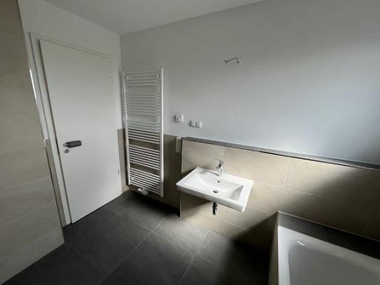 Fliesen Jens Brinkmann | Fliesenleger / Fliesen Wuppertal | fliesend.de | Badgestaltung 🖤🧡