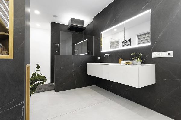 Fliesen Doll GmbH & Co. KG