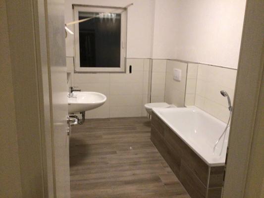 Andrej Schampanski Fliesen