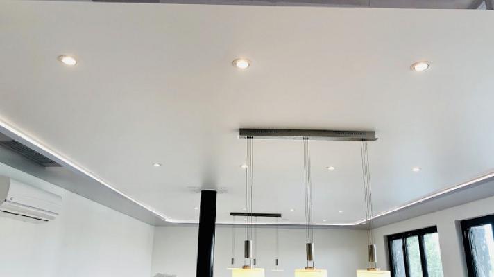 Kevin Klein | Spanndecken & Fliesenleger