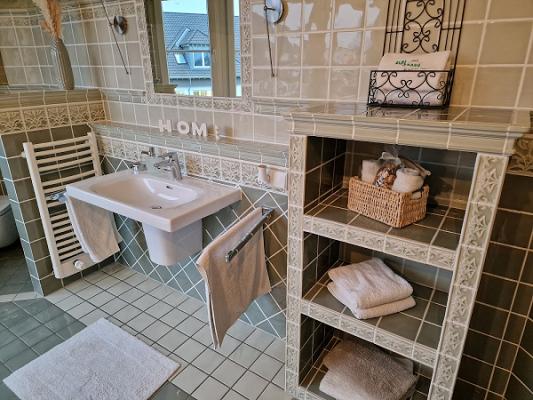 Fliesen und mehr...!