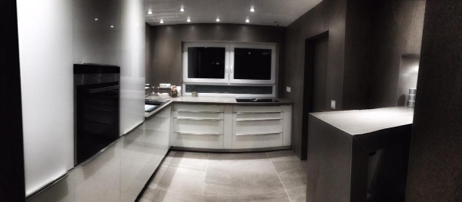 Alexander Cornelius - Fliesen & mehr