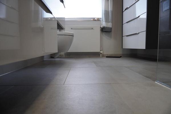 Roman Schlegel Wand u. – Bodendesign