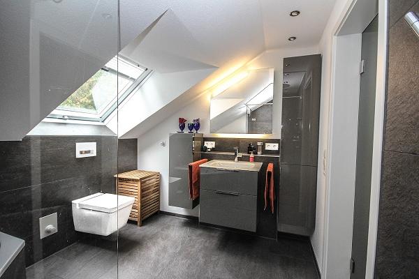 Naujoks Heizung + Bad + Fliese