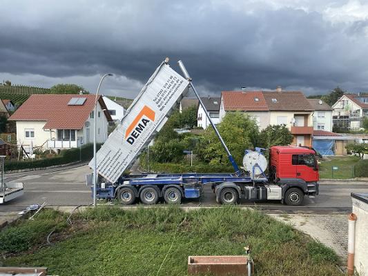 DEMA Estrich Bodenbeläge und Fliesen